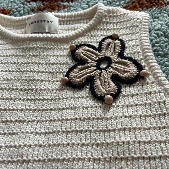 🌻MUST GO free ship! Industry Republic Knit/Crochet Crop Top w/ Flowers - Medium - Picture 7 of 8
